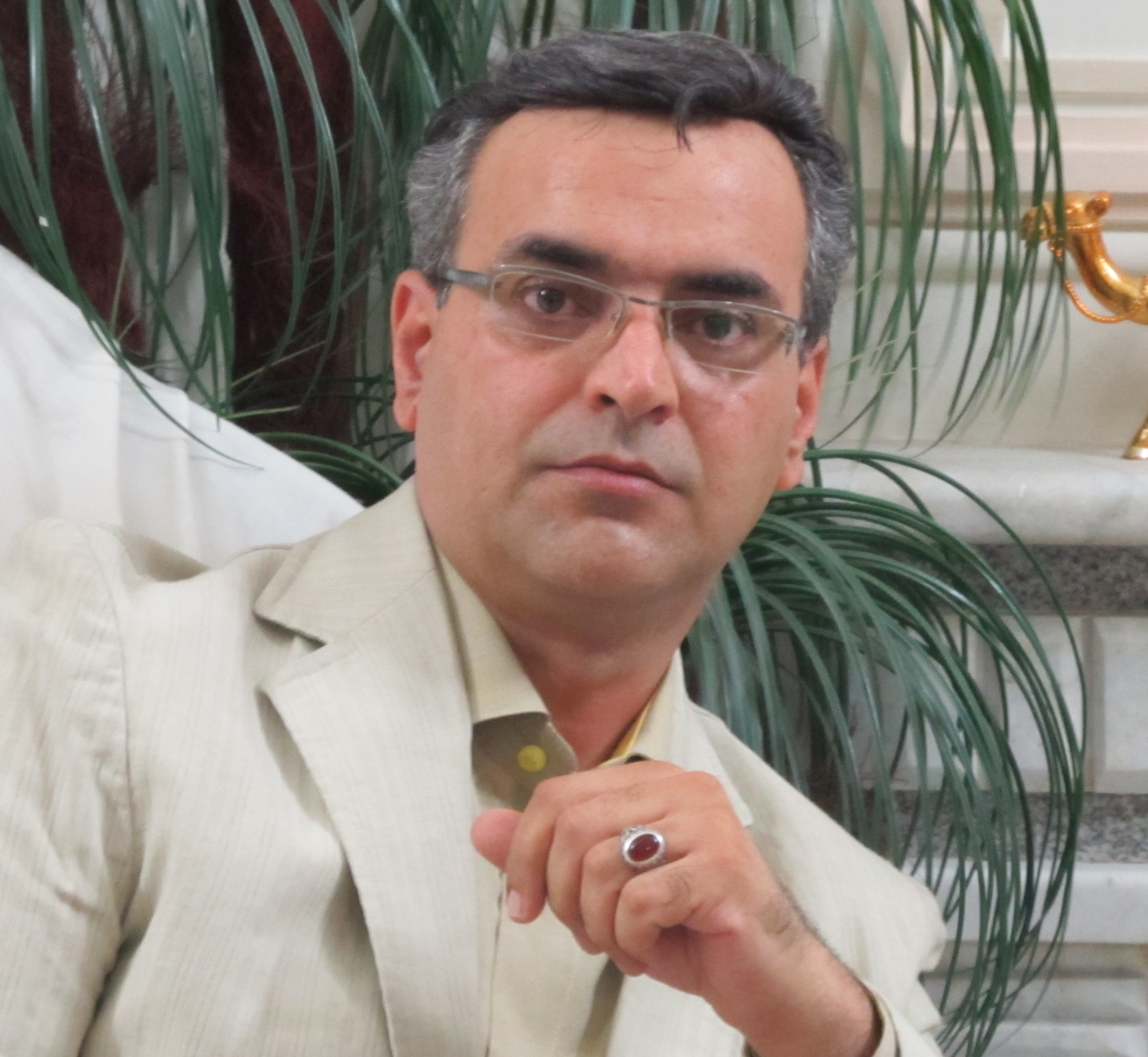 چند " ترن " سوخت برای انقلاب بار  زدیم