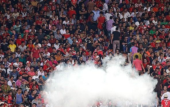 فاجعه پرسپوليس در ورزشگاه آزادي/باختن به تيم 10نفره بدون دروازه بان