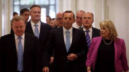 پایان چالش سیاسی استرالیا با رای ضعیف به ابوت/ حرکت بر روی لبه تیغ