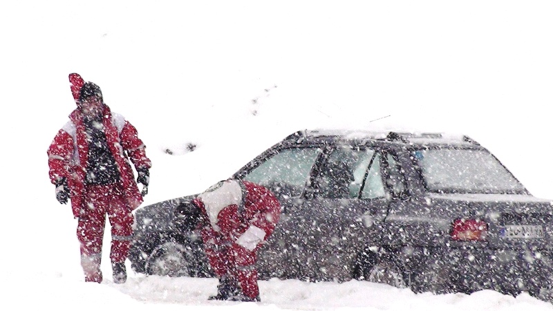 نجات 180 نفر گرفتار در برف و کولاک در آذربایجان‌شرقی