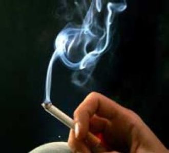 سیگار کشیدن احتمال مرگ زود هنگام را سه برابر افزایش می دهد