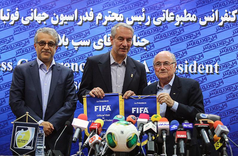 واكنش كفاشيان به اعتراض بلاتردرمنع حضورزنان درورزشگاه ها