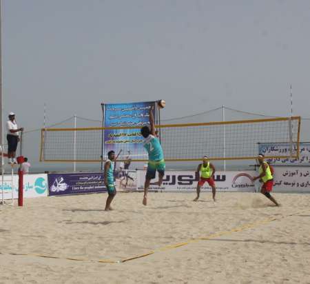 بندر ترکمن میزبان والیبال ساحلی 