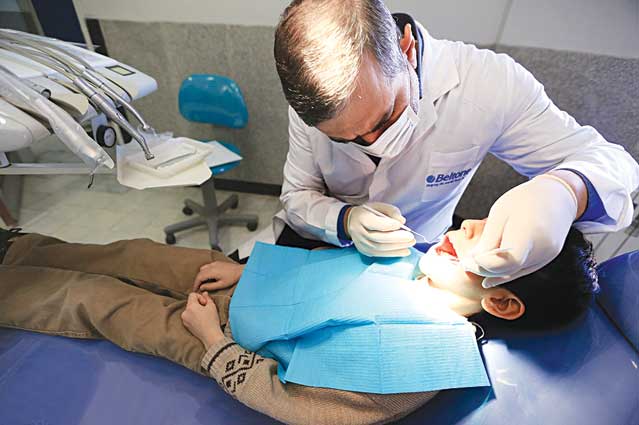  گره «خدمات دندانپزشکی» با دندان باز نمی‌شود