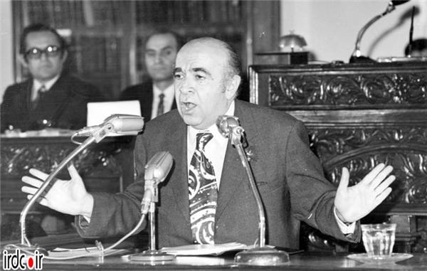  ماجرای رایگان شدنِ آب و برق مساجد در دوره هویدا چه بود؟!