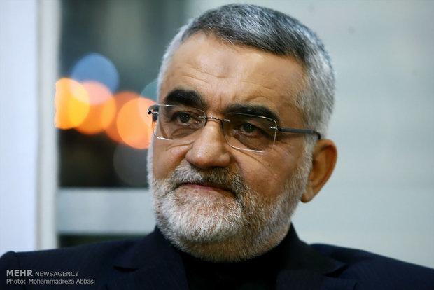 رئیس دانشگاه شیراز از حکم شورای تأمین برای لغو سخنرانی مطهری تمرد کرده و مقصر اصلی است