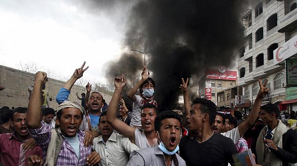 حمله به یمن ریشه آل سعود را می سوزاند/عربستان در بین ملتهای عرب و اهل تسنن دشمنان زیادی دارد