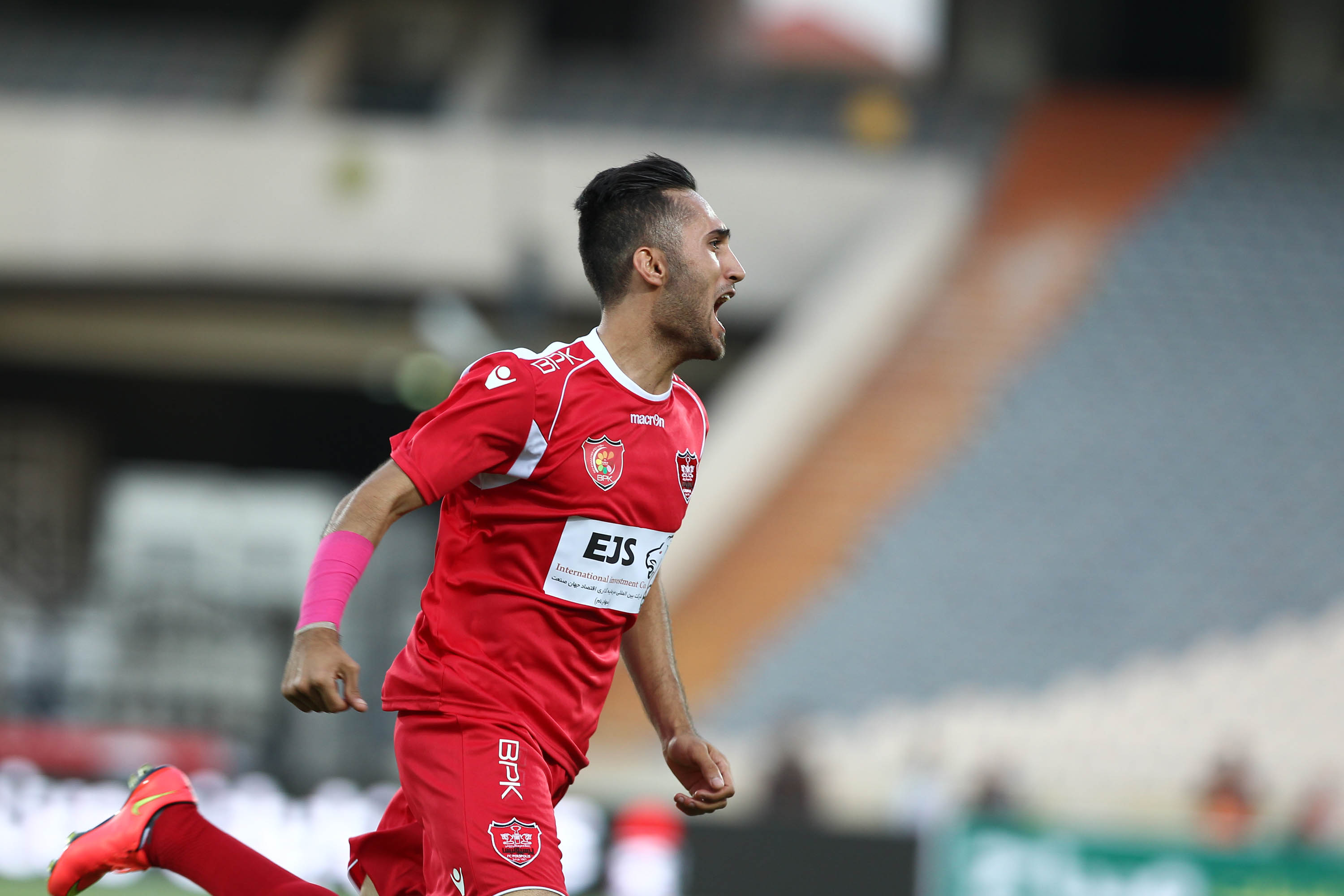  محرومیت جدید برای صادقیان