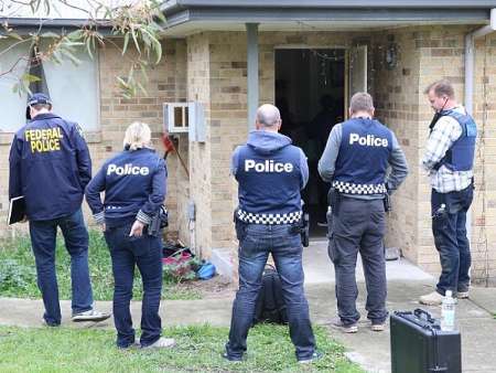 خنثی شدن حمله تروریستی به مراسم آنزاک در استرالیا
