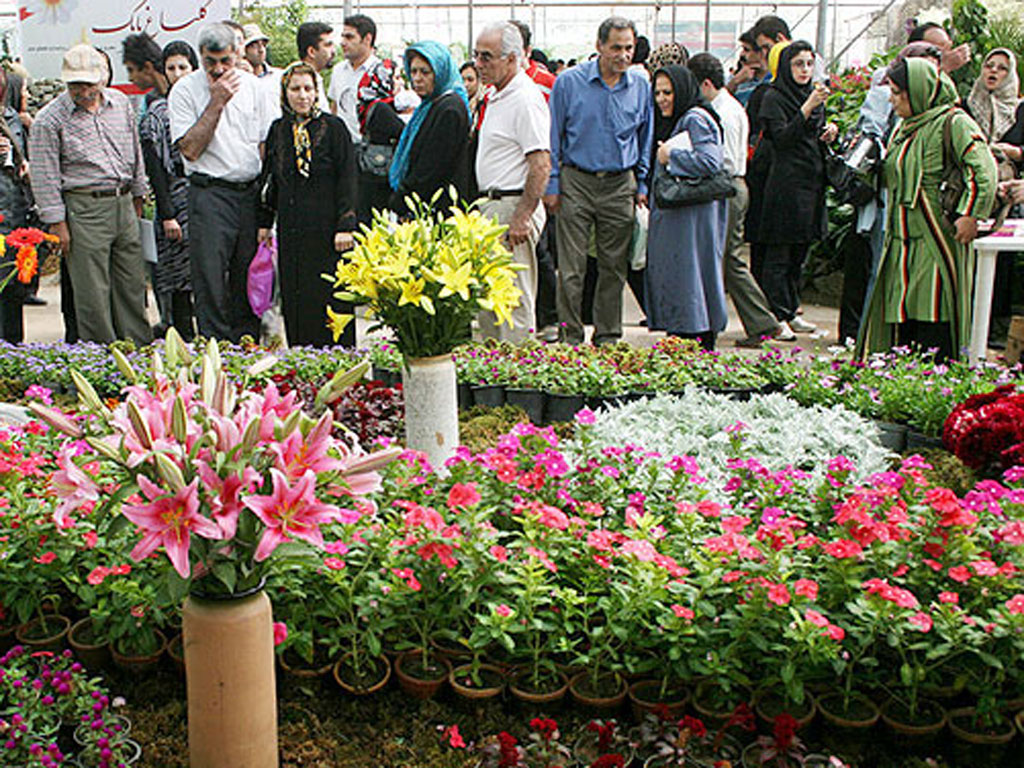 تقویم کشور در آرزوی برگشت روز گل/ استفاده اصفهانی ها از گل و گیاه، چهار برابر شده است