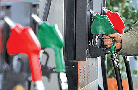 تصمیم دولت درباره قیمت بنزین در سال 94 