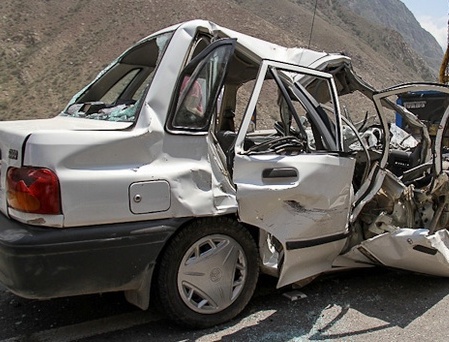 بی احتیاطی راننده سواری حادثه آفرید


