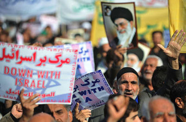نماز جمعه؛ قلب تپنده جامعه اسلامی و قرارگاه وحدت و بصیرت