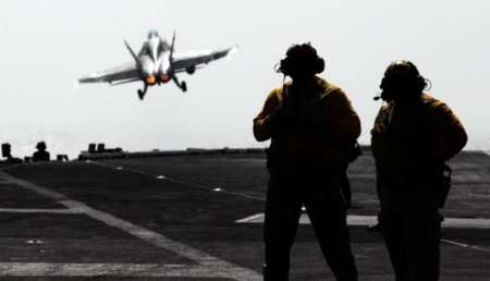  هواپیمای نظامی آمریکا در خلیج فارس سقوط کرد