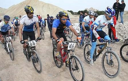 رقابت های دوچرخه سواری «جام سبز گلمکان» در خراسان رضوی آغاز شد
