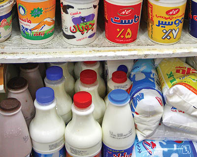 مردم با قیمتهای فعلی هم نمیتوانند شیر وماست بخرند/دولت برای گران کردن لبنیات با هیچ کس مشورت نکرد/افزایش قیمت بدون مذاکره یعنی توافق باخت - باخت