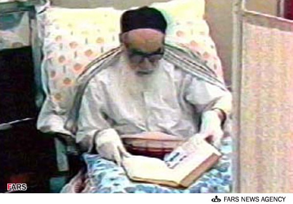ماجرایی خواندنی از تاثیر نماز بر امام خمینی (ره) در لحظه رحلت 