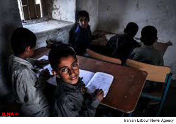 65 درصد خانواده‌های محروم پولی برای تحصیل فرزندانشان ندارند/دولت فقرزدایی کند 