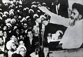 قيام پانزده خرداد، به افسانه جدايی دين از سياست پایان داد/ چهره ریاكارانه و منافقانه شاه در این روز آشکار شد