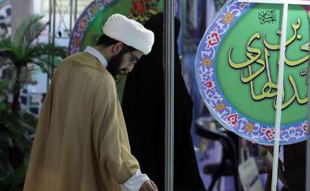 رونمایی از یک اثر قرآنی در نمایشگاه قرآن و عترت مشهد