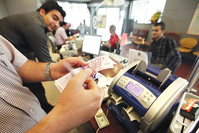 آخرین مهلت حذف ارز چند نرخی از اقتصاد ایران اعلام شد