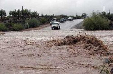 ۲ جاده در خراسان رضوی به دلیل سیلاب مسدود شد 