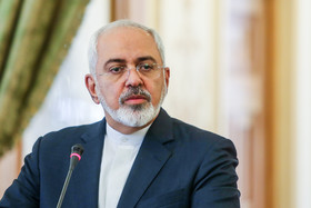 ظریف در پاسخ به اظهارات کری:آمریکایی‌ها عادت دیرینه تهدید ملت بزرگ ایران را کنار بگذارند