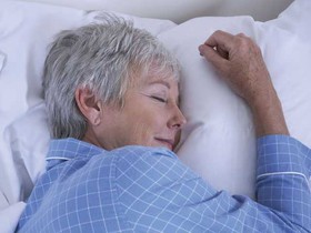 چه عواملی موجب اختلال در خواب می‌شود؟
