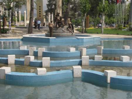 بازدید جمعی از علما و روحانیون از پروژه‌های شهر مشهد
