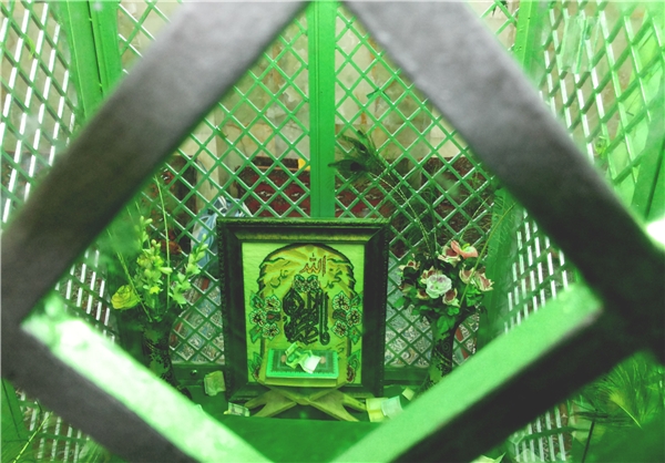 امامزاده سریال"تنهایی لیلا"کجاست؟/برخی خاک محمد را برای تبرک بردند