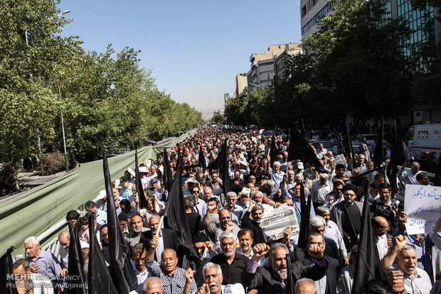 قطعنامه پایانی راهپیمایی نمازگزاران تهرانی در محکومیت آل سعود