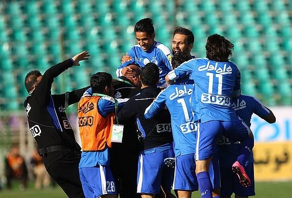 خوش نشيني استقلال درصدر/مظلومي با اقتداربه دربي رسيد