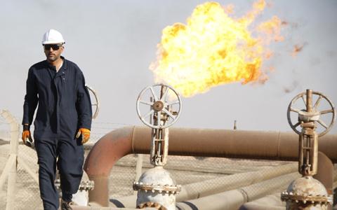 ترمز وزارت نفت دربرابر بازارهای فراوان گاز /سهم ۵/۱درصدی دارنده بیشترین منابع گازی جهان دربازار جهانی/ باید برای صادرات گاز حساب جداگانه ای باز شود