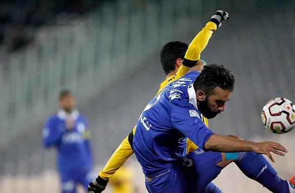 واكنش عمران زاده به فحاشي هاي تماشاگرنماهاي سپاهان