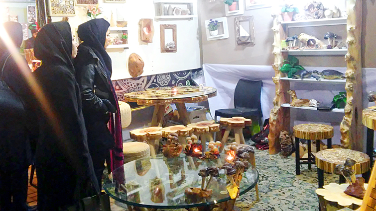 برپایی نخستین نمایشگاه بازارچه رمضان در مناطق حاشیه شهر مشهد در قالب ۲۰ غرفه