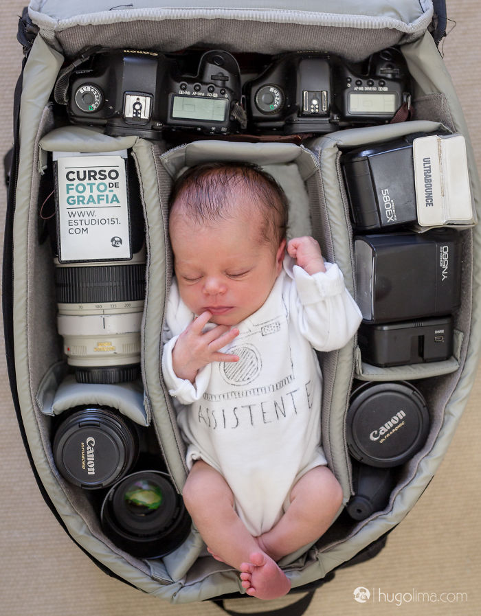 فرزندان عکاسان درون کیف دوربین+تصاویر
