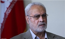 دولت ما آمریکا را به عنوان کدخدا پذیرفته‌ است/هنوز برای انبار تسلیحاتمان در آمریکا اجاره می‌پردازیم/دغدغه دولت انتخابات سه ماه آینده است