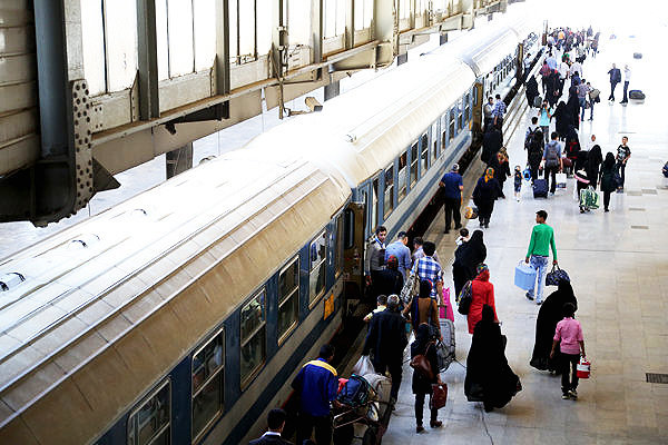   ظرفیت قطارهای مشهد در ایام پایانی ماه صفر افزوده می شود 