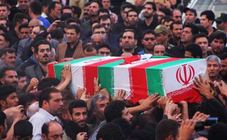 پیکر مطهر شهید مدافع حرم در شهریار تشییع و به خاک سپرده شد