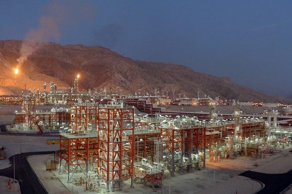 جزئیات توافق جدید نفتی ایران، توتال فرانسه و CNPCI چین
