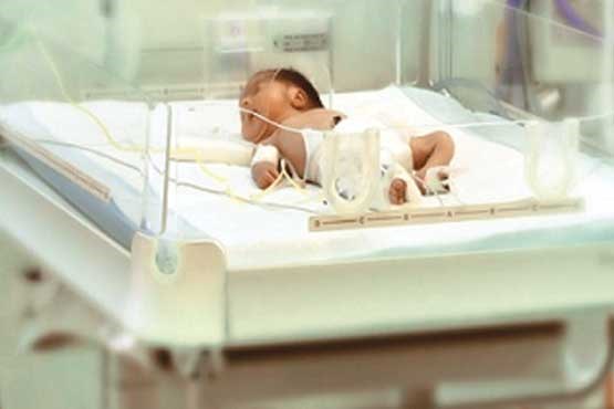 بیمارستان، نوزاد را گرو گرفت + عکس