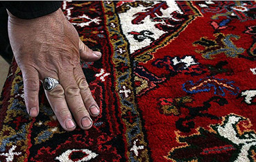 جمهوری آذربایجان فرش دستبافت ایرانی را به نام خود معرفی می کند