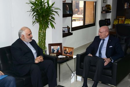 وزیر اقتصاد و بازرگانی لبنان در راس هیاتی ۳۲ نفری عازم تهران شد