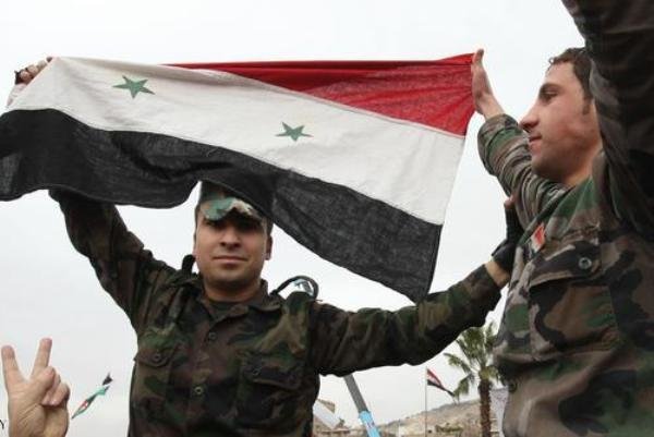 محاصره نبل و الزهراء شکسته شد/ پیروزی های چشمگیر ارتش سوریه با وجود نبرد های شدید/ آغاز جشن مردمی در زینبیه