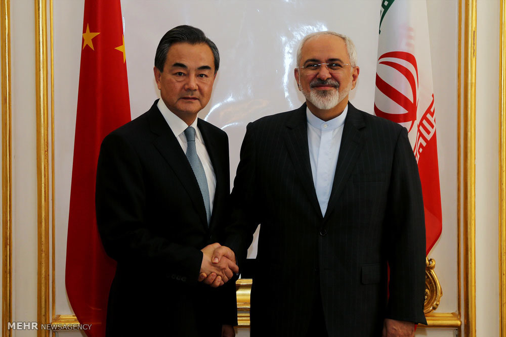  دیدار ظریف با همتایان چینی، عمانی و نماینده سازمان ملل در سوریه