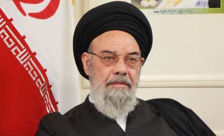 اصفهان ۵۹۰ شهید و ایثارگر روحانی تقدیم انقلاب کرده است