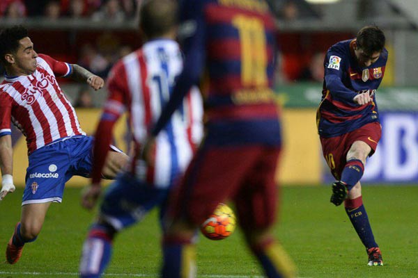 بارسلونا بازی معوقه برابر خیخون را برد/ مسی رکورد جدیدی ثبت کرد