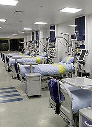 ۳ هزار و ۱۰۰پرستار در بیمارستان‌های دولتی همدان، فعالیت می کنند. 