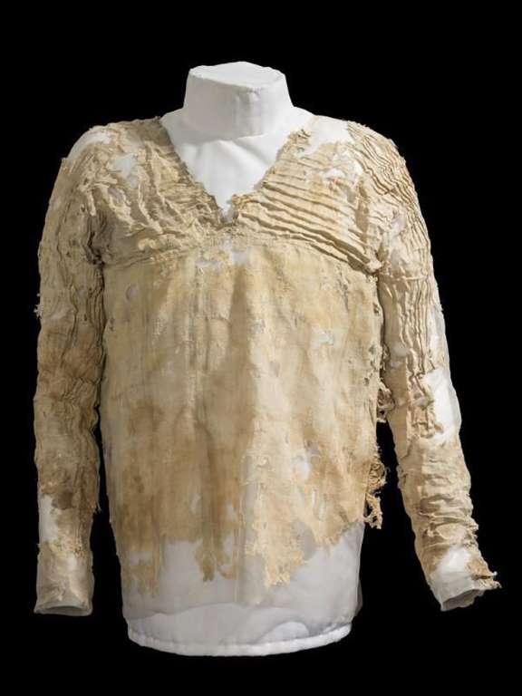 کشف پیراهنی ۱۵۰۰ ساله+تصویر