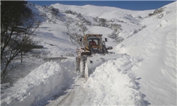 بارش ۴۰ سانتی‌متری برف در آذربایجان‌شرقی / ۵۲۳ روستای در محاصره برف
